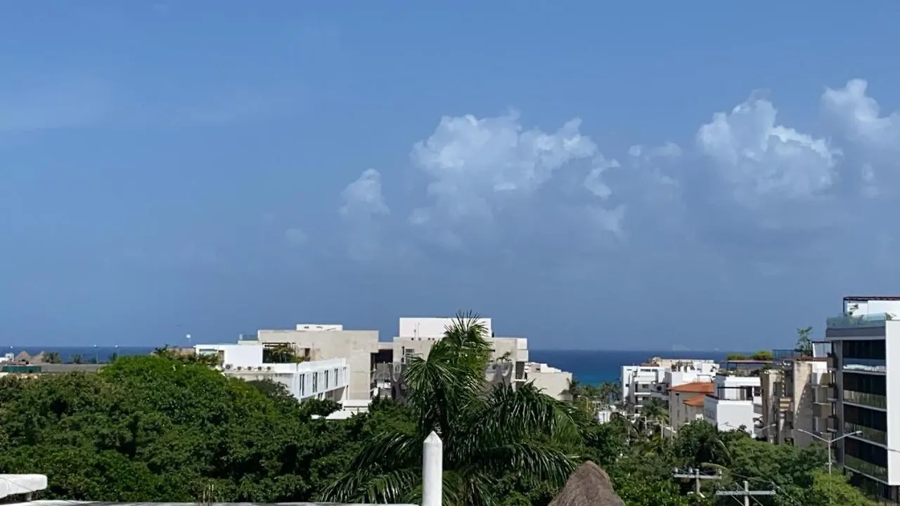 Hotel Ocean Front Boutique Playa del Carmen 4*,